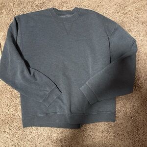Medium women’s gray pullover